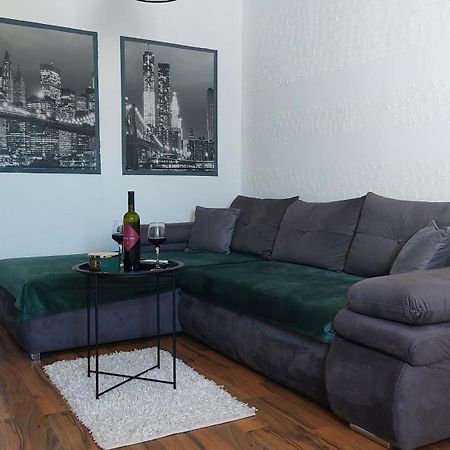 Apartment Zana Pirovac Ngoại thất bức ảnh
