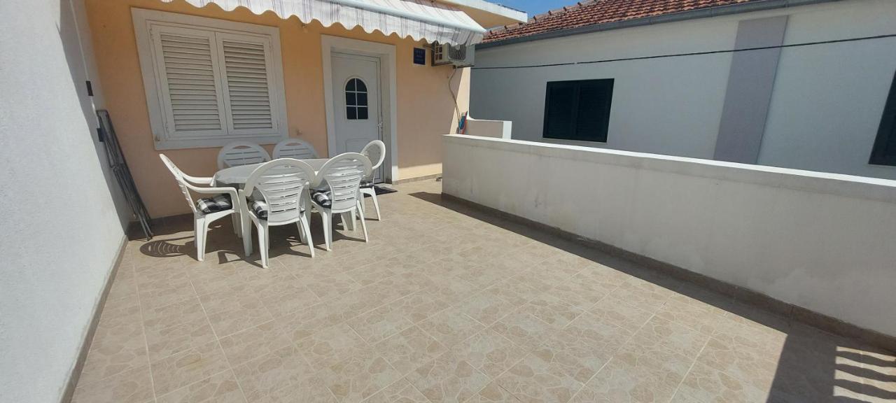 Apartment Zana Pirovac Ngoại thất bức ảnh